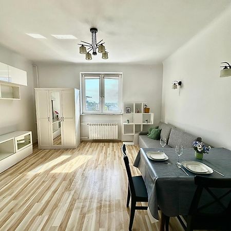 Apartament Blisko Centrum Apartment Warsawa Bagian luar foto