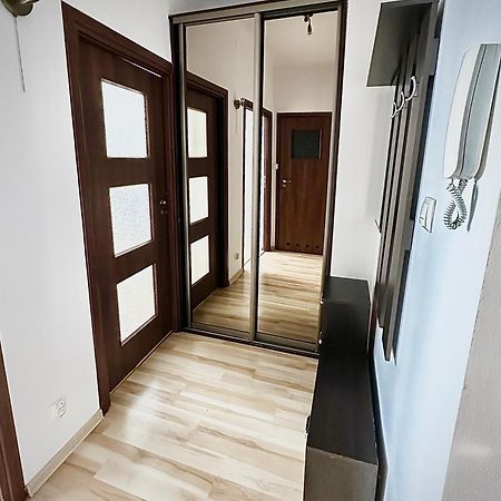 Apartament Blisko Centrum Apartment Warsawa Bagian luar foto