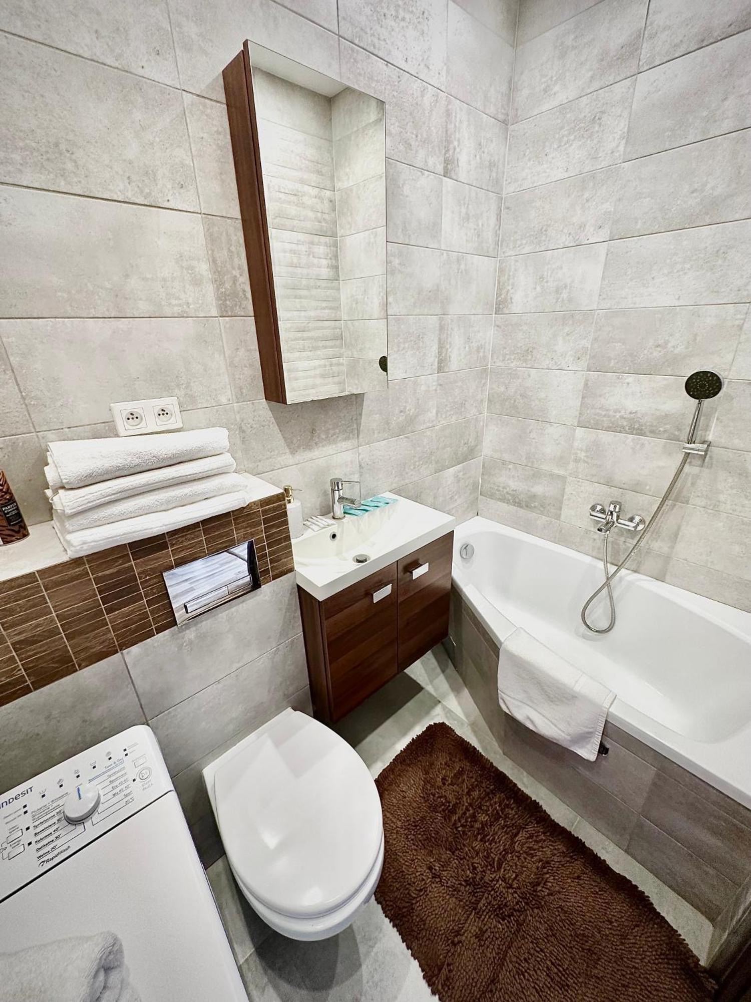 Apartament Blisko Centrum Apartment Warsawa Bagian luar foto